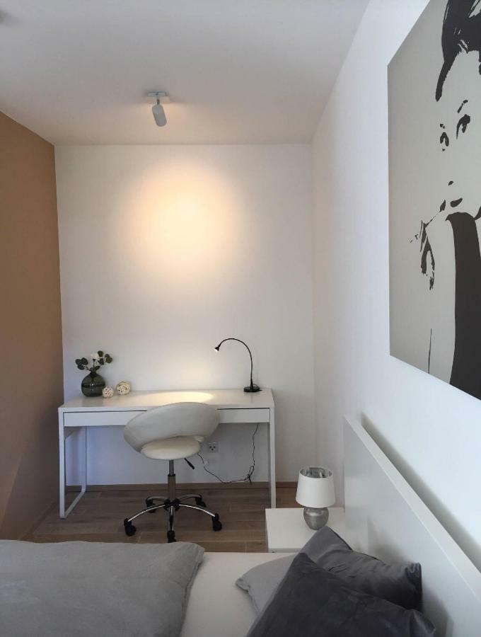 Koblenz Sued Exklusive Und Zentrale Designer Wohnung Exterior photo
